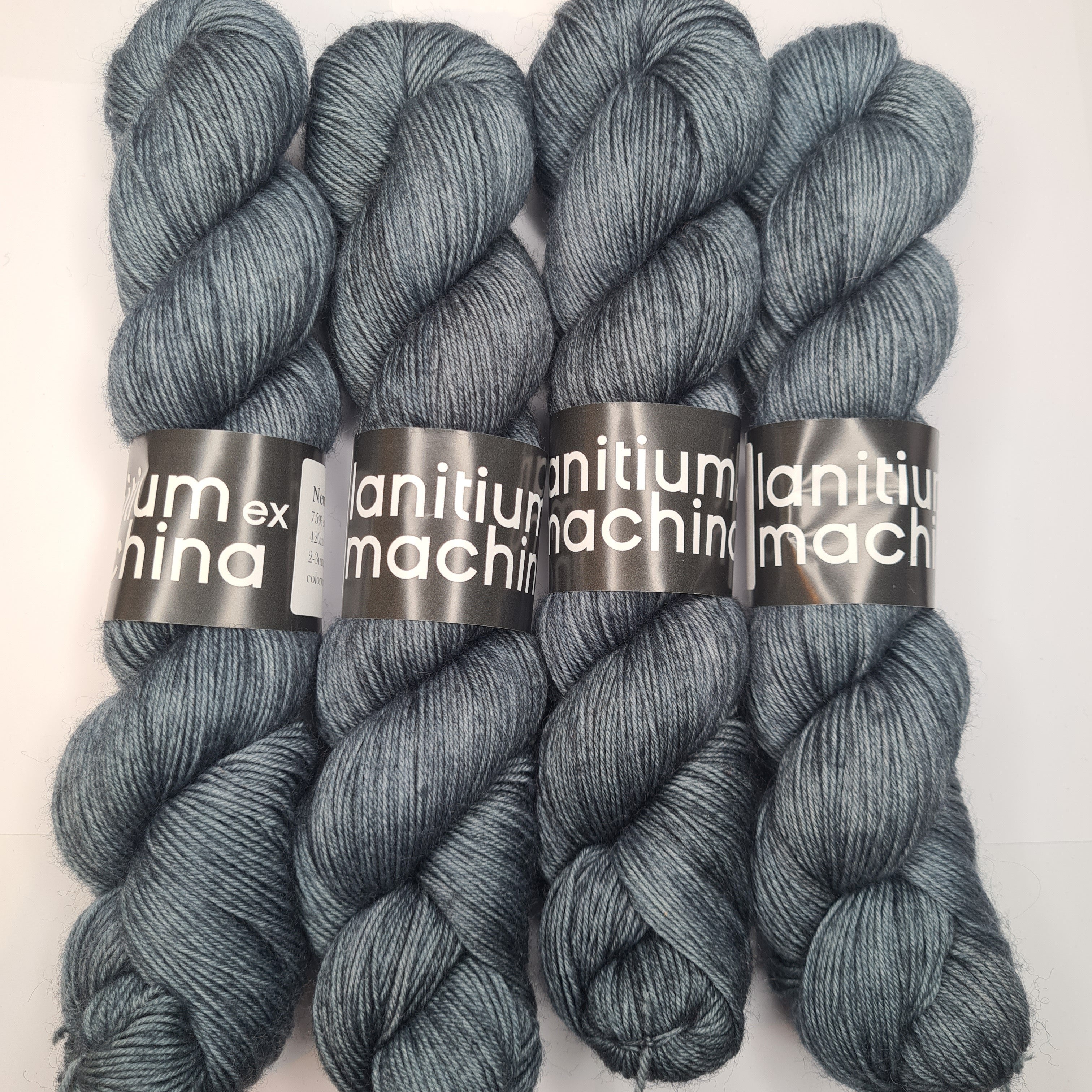 Lanitium ex Machina New Basic Sock