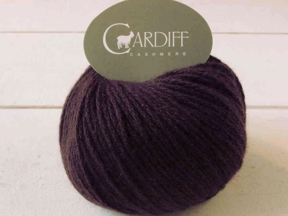 Cardiff Kashmir Classic 6/28 601 Uva