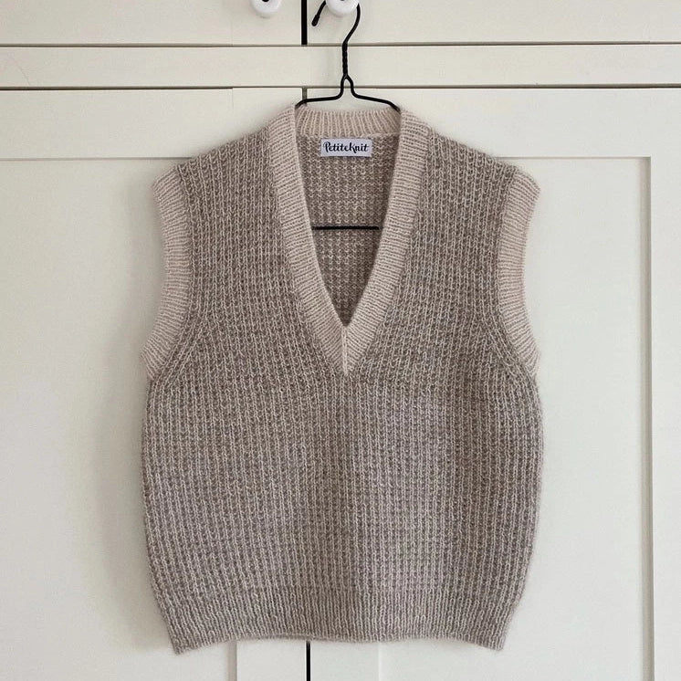 Friday Sliopver V-neck by PetiteKnit