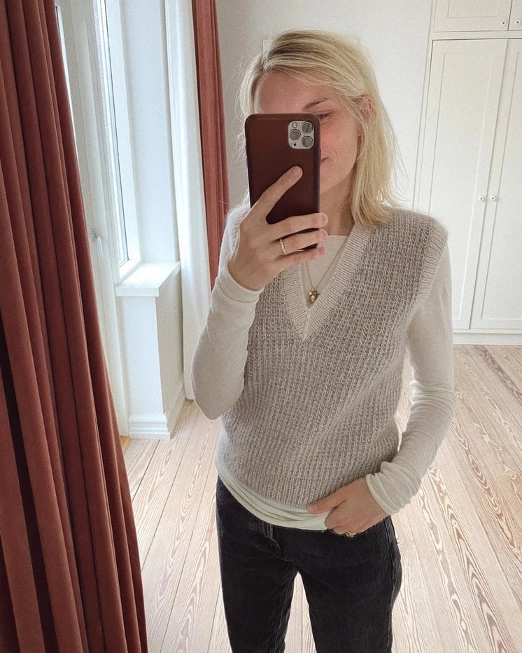 Friday Sliopver V-neck by PetiteKnit