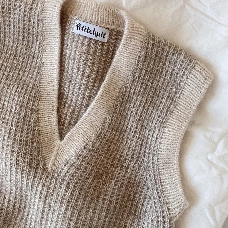 Friday Sliopver V-neck by PetiteKnit