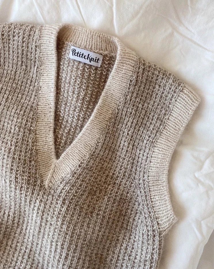 Friday Sliopver V-neck by PetiteKnit