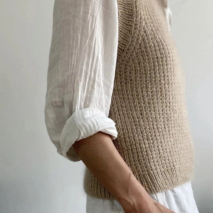 Friday Sliopver V-neck by PetiteKnit