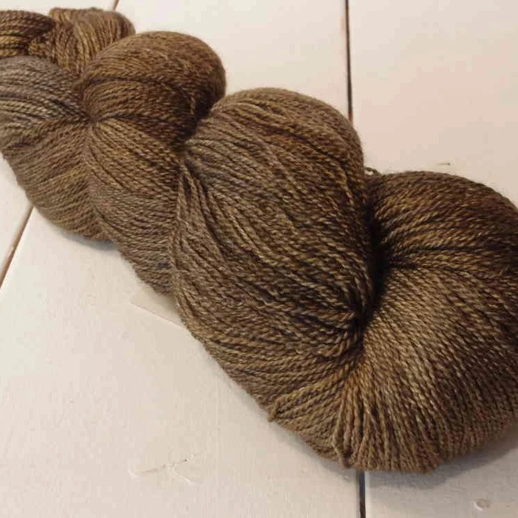 Fyberspates Gleem Lace 703 Silver and Bronze