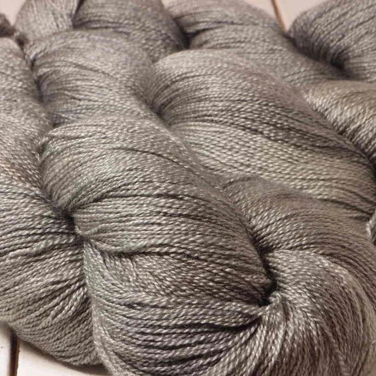 Fyberspates Gleem Lace 712 Dove Stone