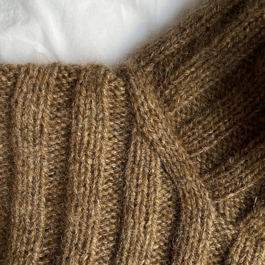 Hazel Neck by PetiteKnit