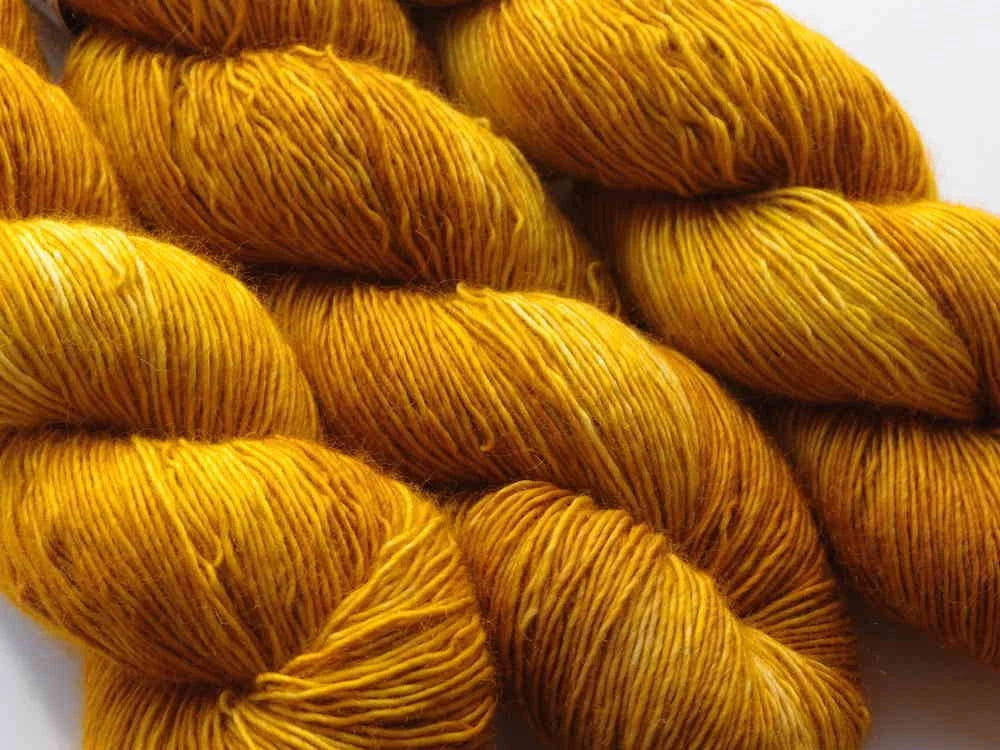 Hedgehog Fibres Skinny Singles Pollen