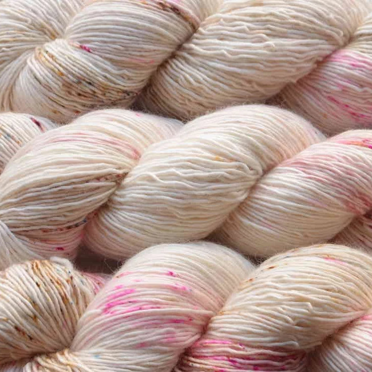 Hedgehog Fibres Skinny Singles Teacup