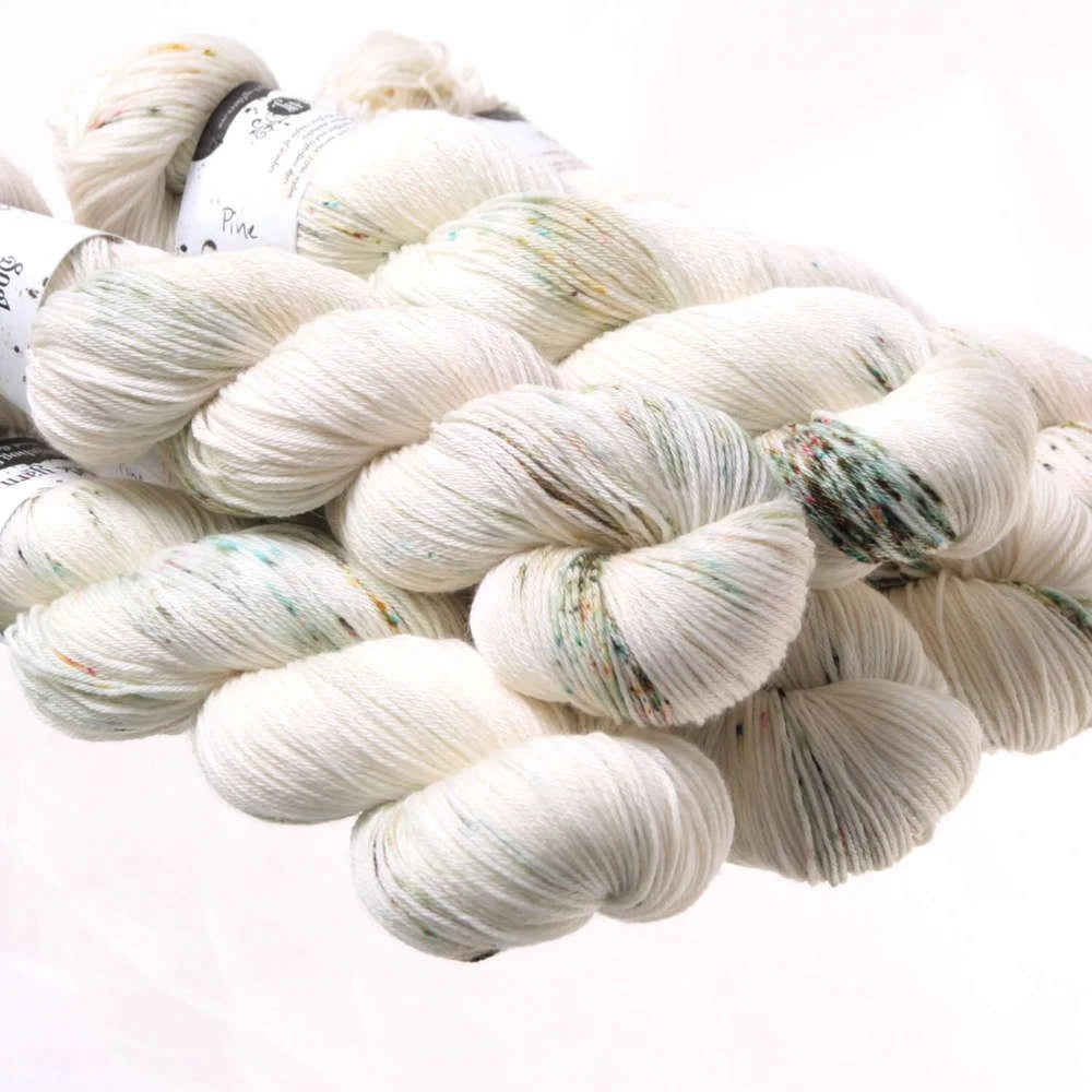 Hedgehog Fibres Skinny Singles Pine