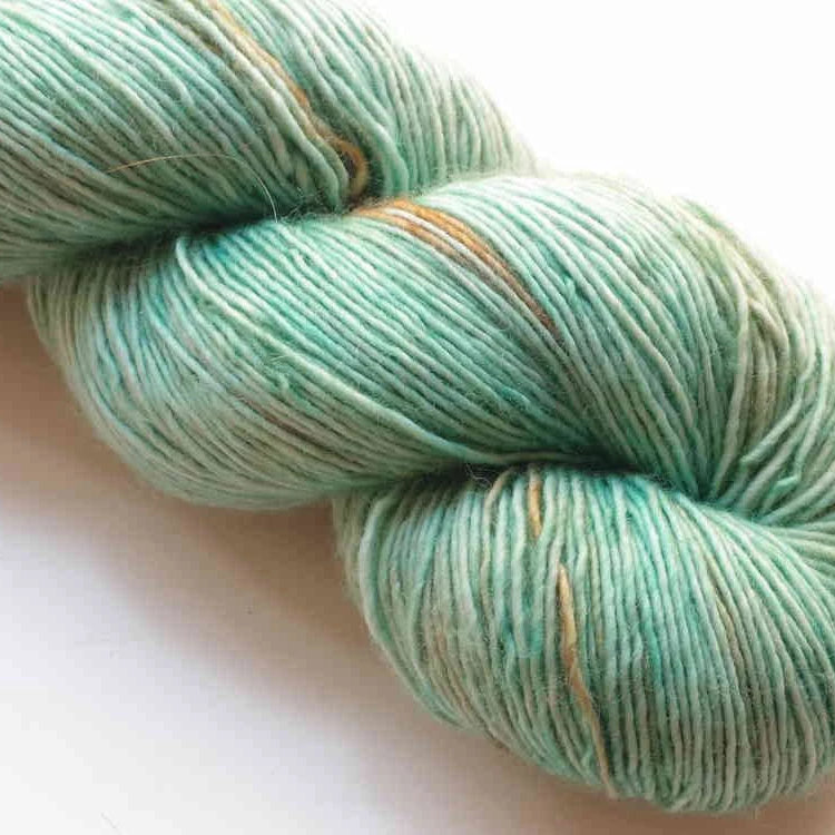 Hedgehog Fibres Skinny Singles Sage