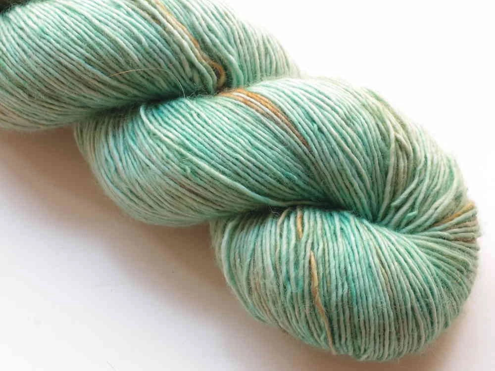 Hedgehog Fibres Skinny Singles Sage