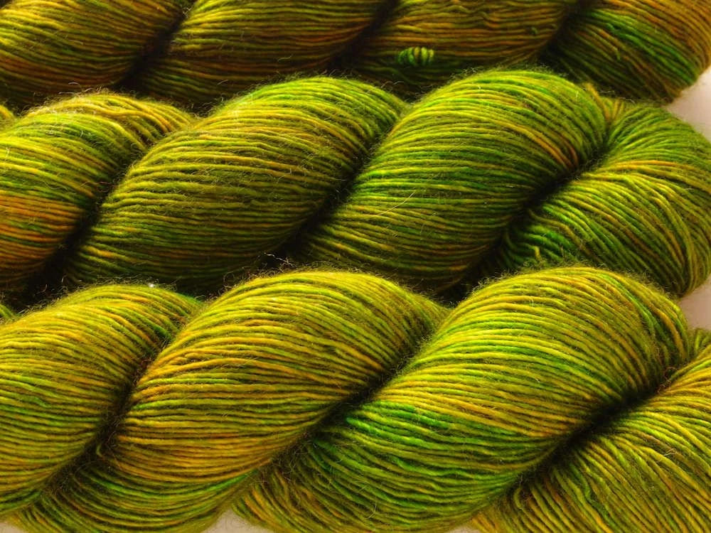 Hedgehog Fibres Skinny Singles Swamp