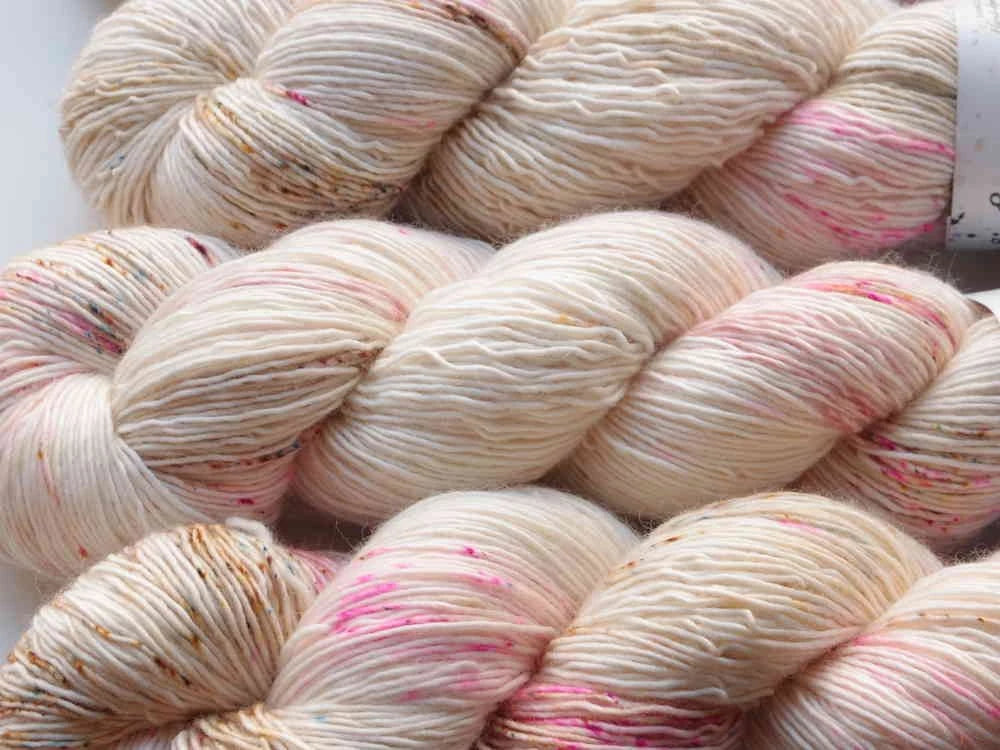 Hedgehog Fibres Skinny Singles Teacup