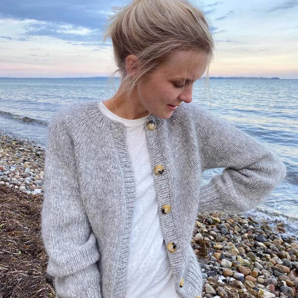 Novice Cardigan - Chunky Edition by PetiteKnit