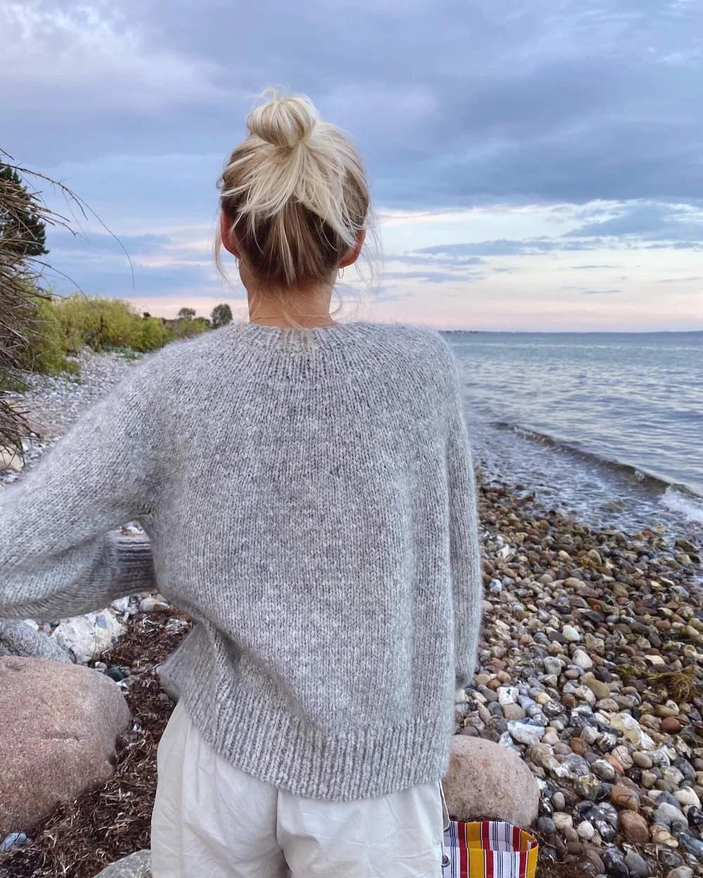 Novice Cardigan - Chunky Edition by PetiteKnit