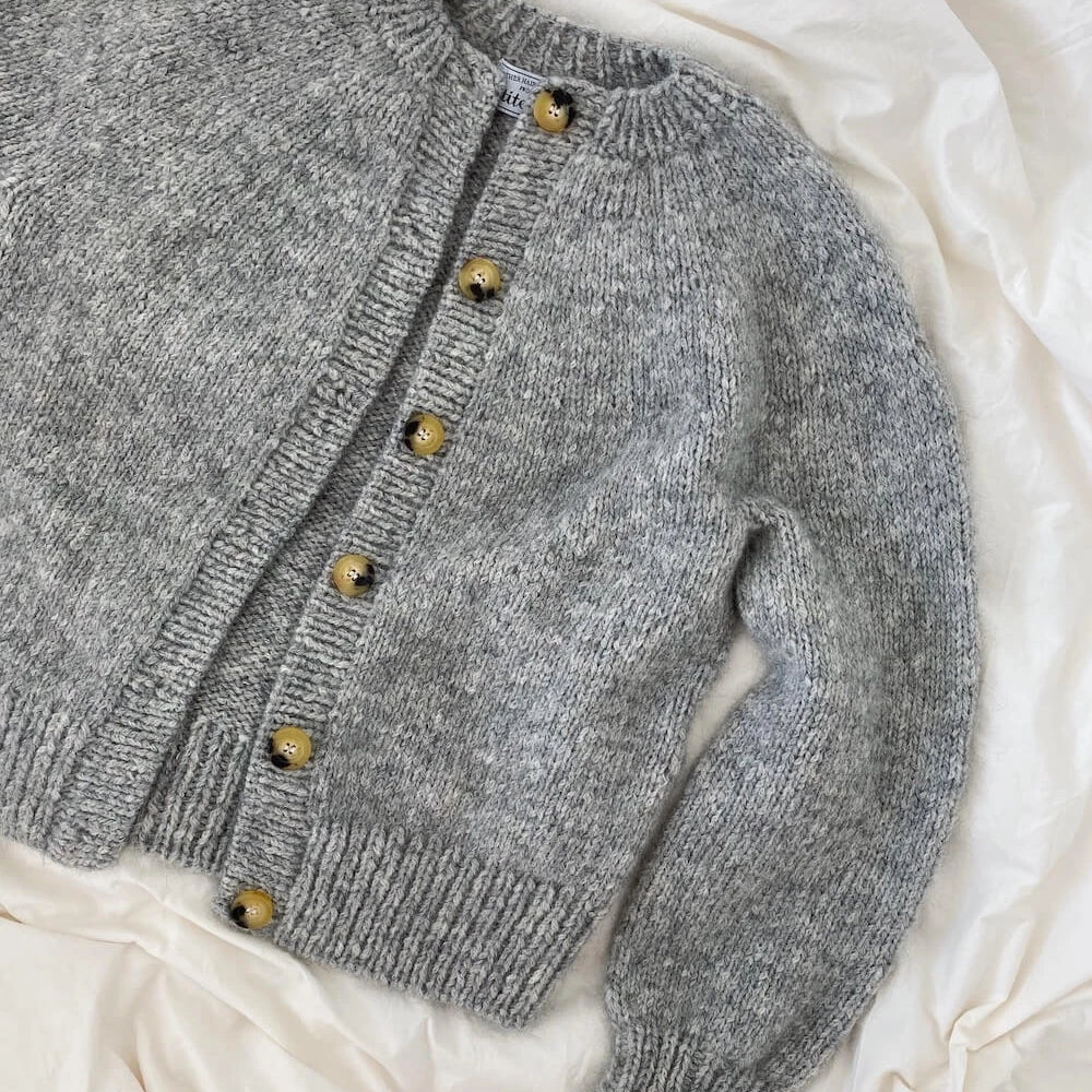 Novice Cardigan - Chunky Edition by PetiteKnit
