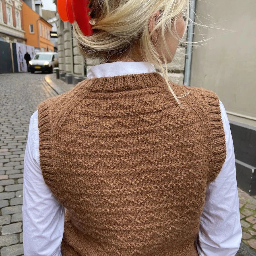 Sille Slipover pattern by PetiteKnit