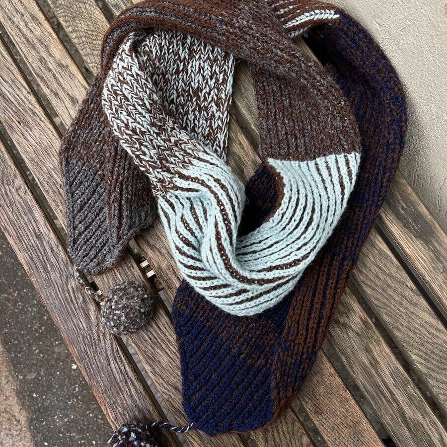 Structure Scarf by PetiteKnit