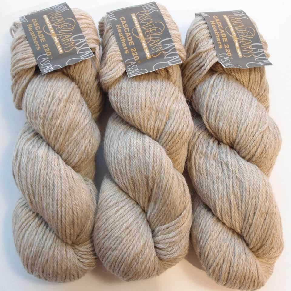 Cascade 220, 2442 FOG HAT