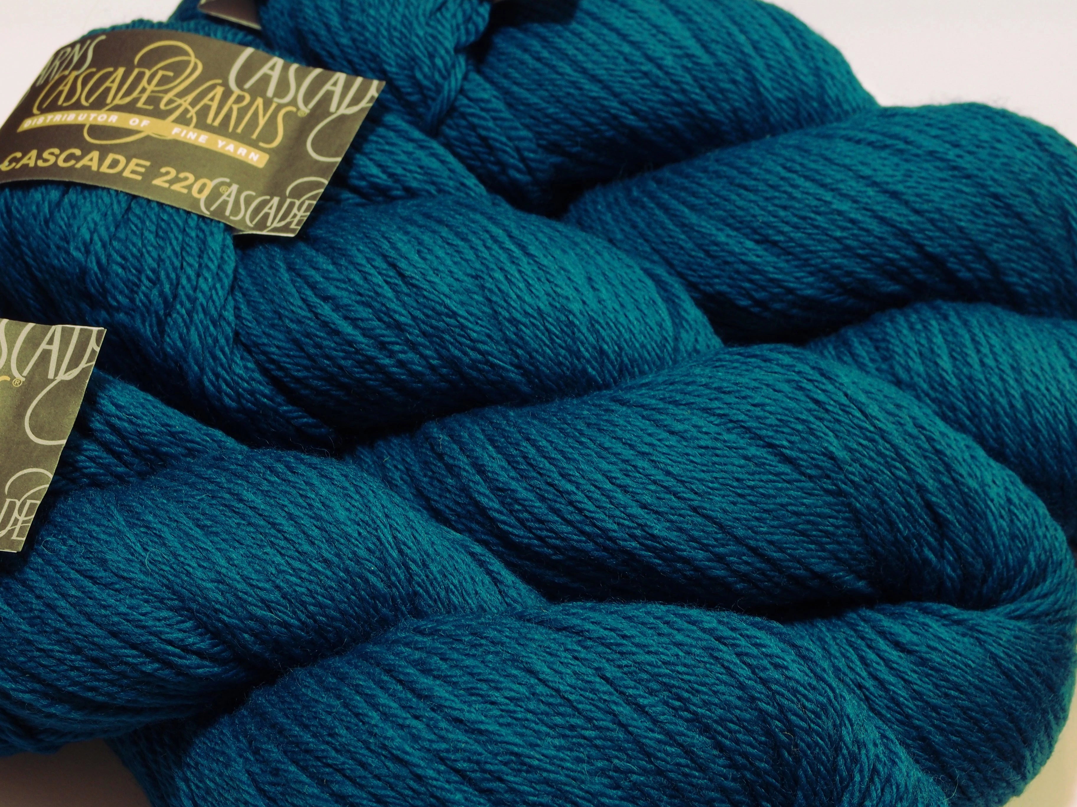 Cascade 220,  8892 AZURE