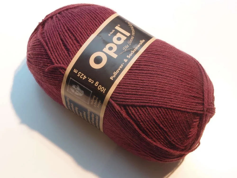 Opal Uni 4 ply 5196 viininpunainen