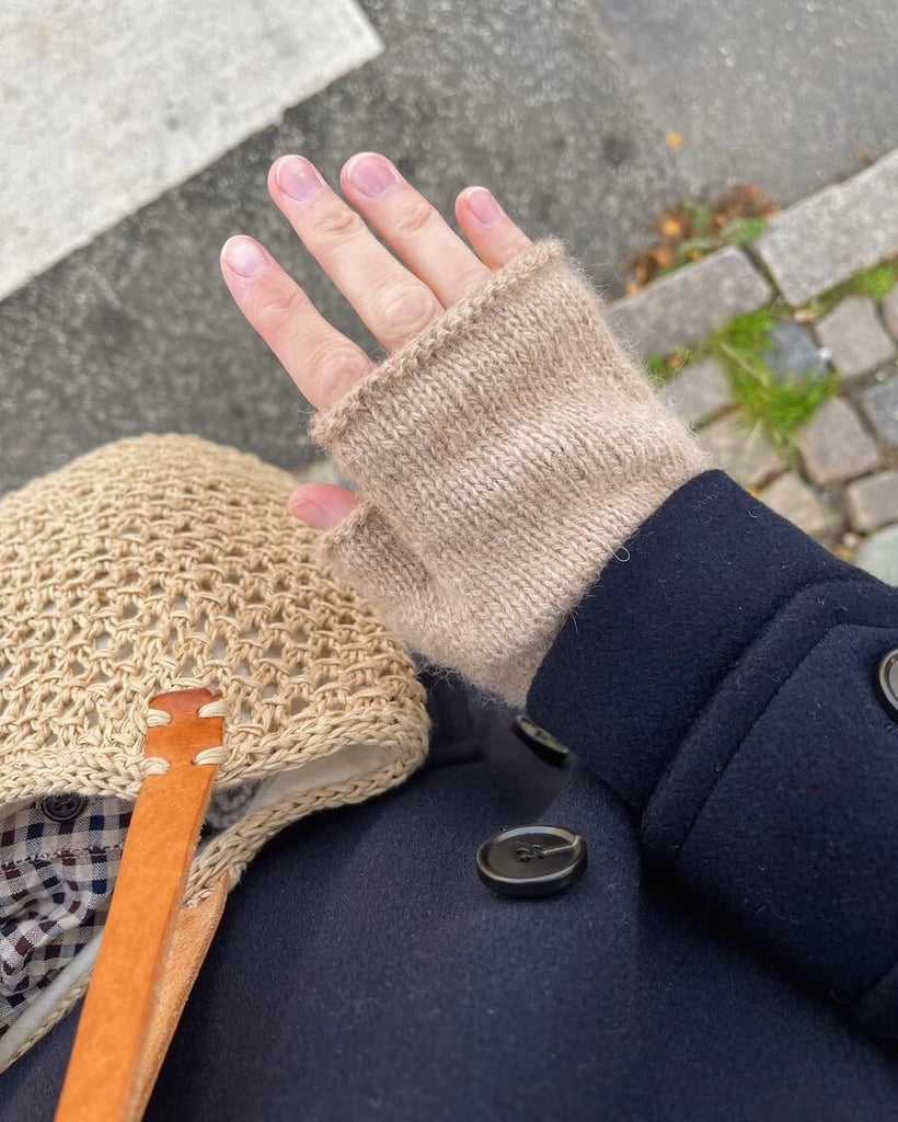 Penny Gloves by PetiteKnit