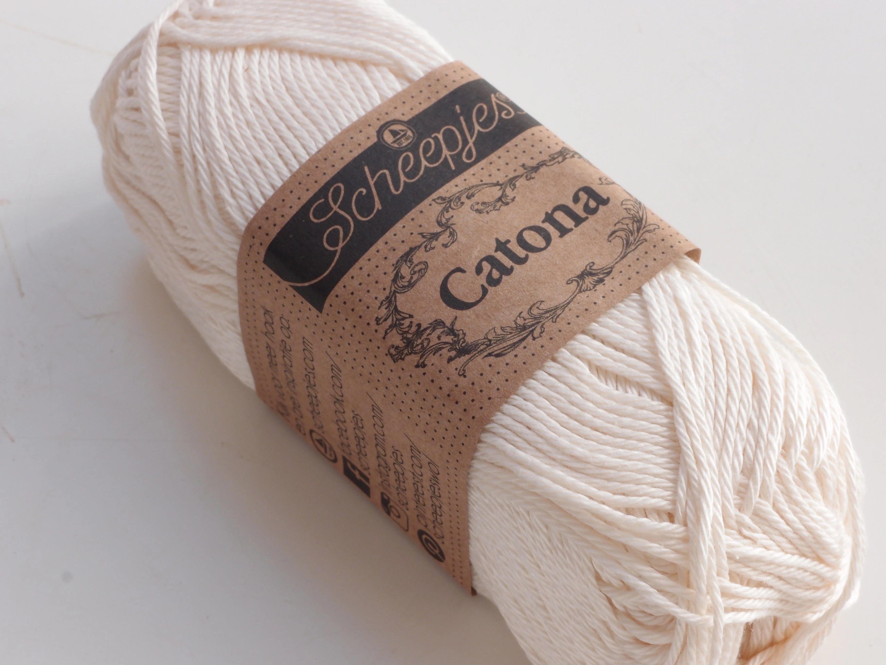 Scheepjes Catona, 130 Old Lace, norsunluu