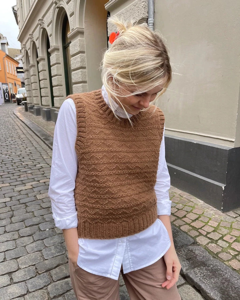 Sille Slipover pattern by PetiteKnit